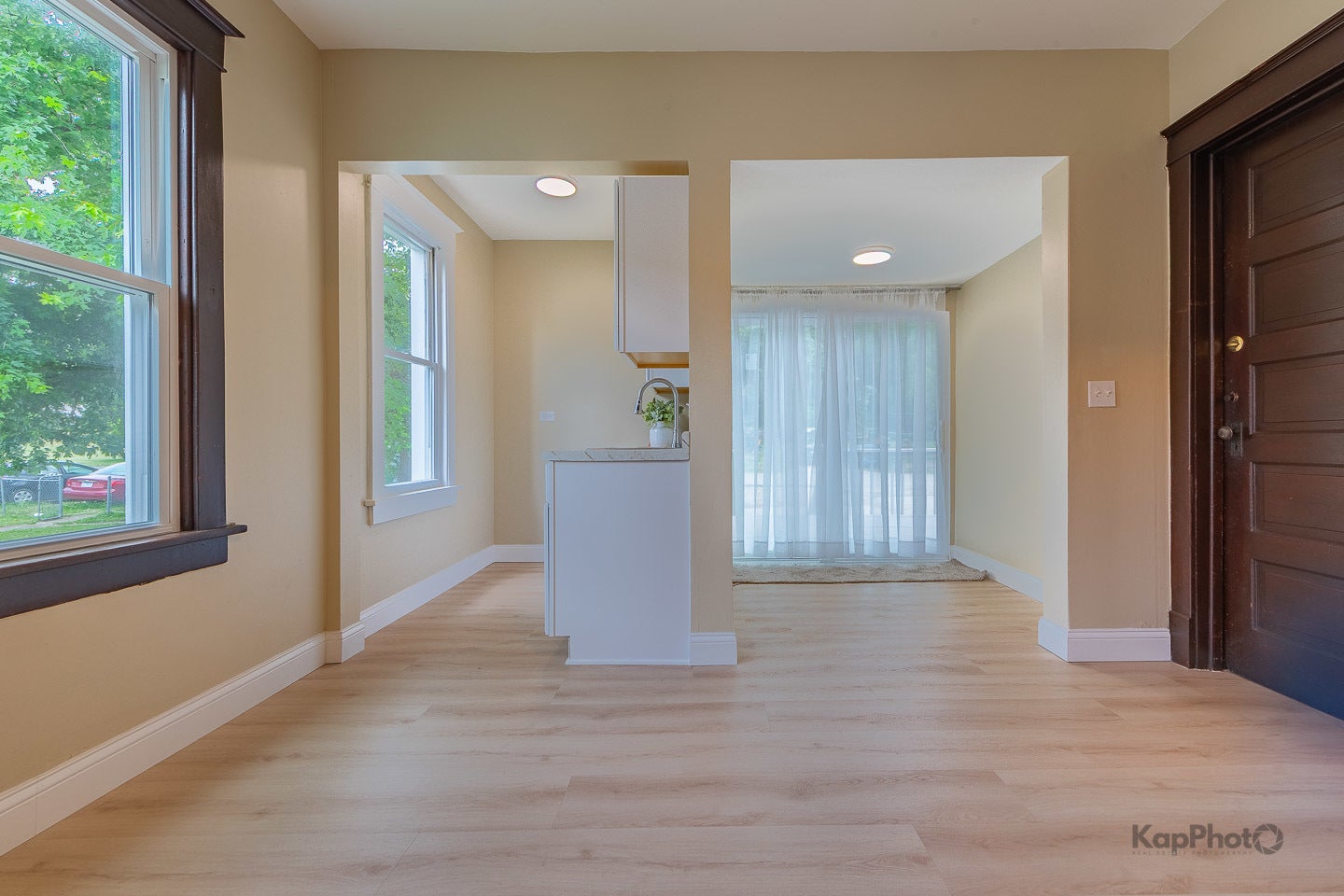 1307 E Cass Street, Joliet, IL 60432 1307 E Cass Street, Joliet, IL 60432