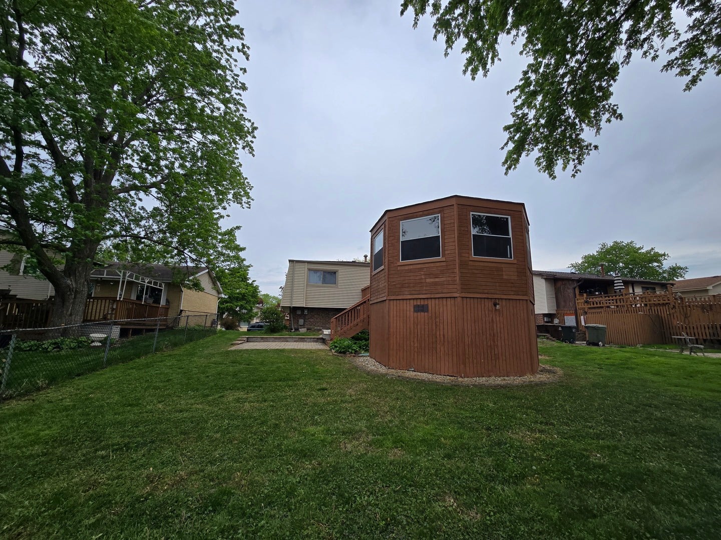 7447 160th Place, Tinley Park, IL 60477 7447 160th Place, Tinley Park, IL 60477
