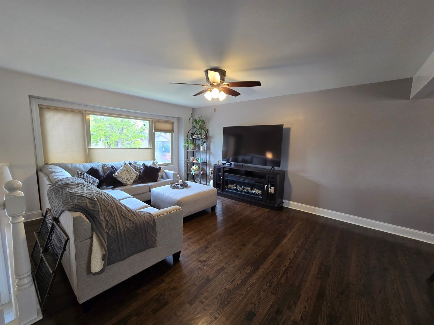 7447 160th Place, Tinley Park, IL 60477 7447 160th Place, Tinley Park, IL 60477