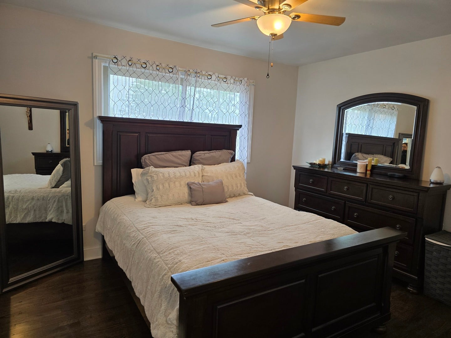 7447 160th Place, Tinley Park, IL 60477 7447 160th Place, Tinley Park, IL 60477