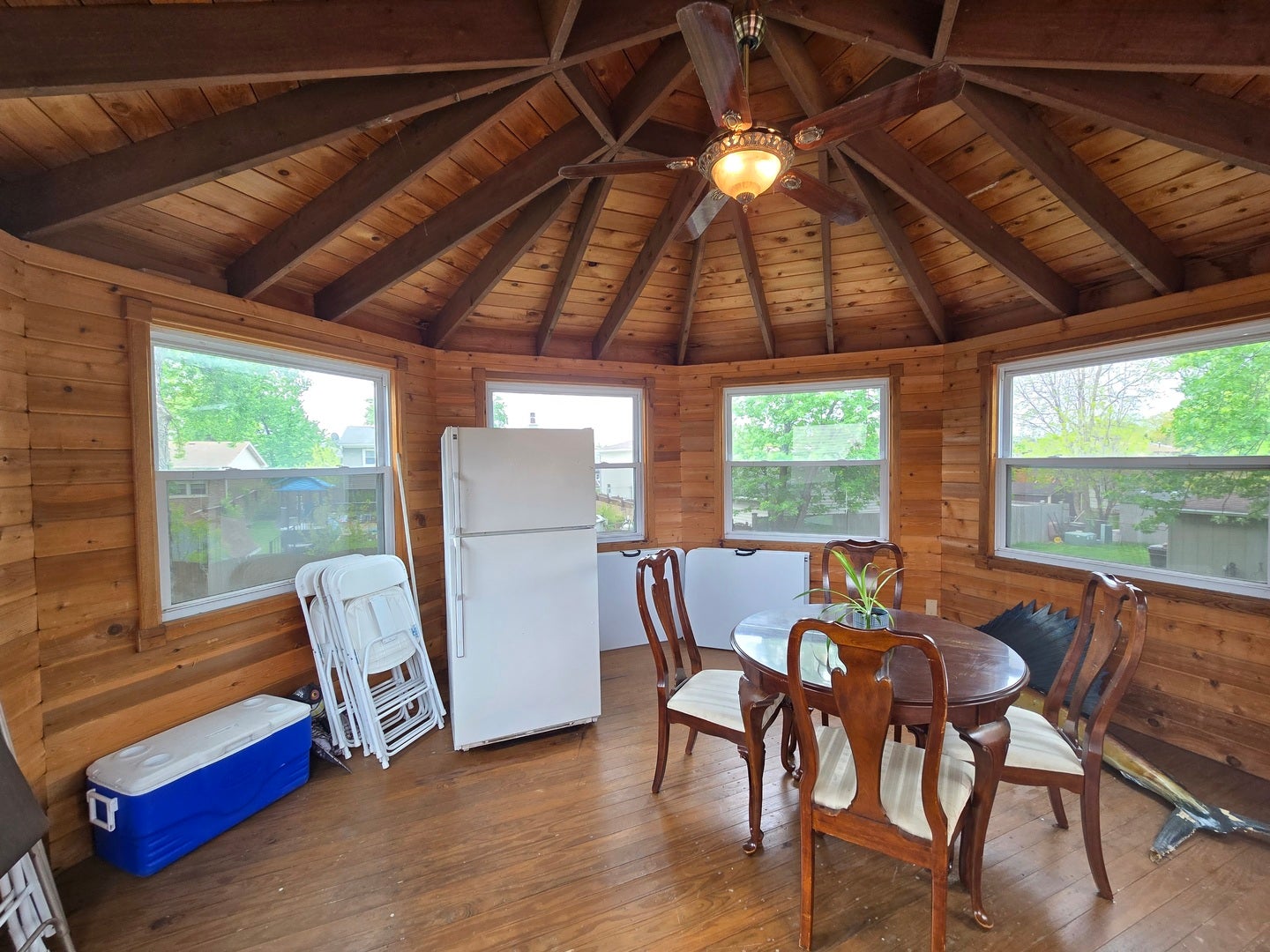 7447 160th Place, Tinley Park, IL 60477 7447 160th Place, Tinley Park, IL 60477