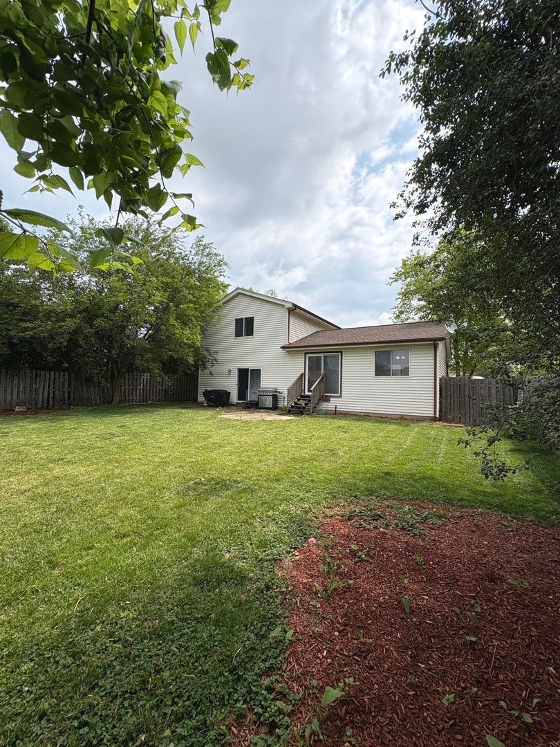 237 Aspen Drive, Bolingbrook, IL 60440 237 Aspen Drive, Bolingbrook, IL 60440