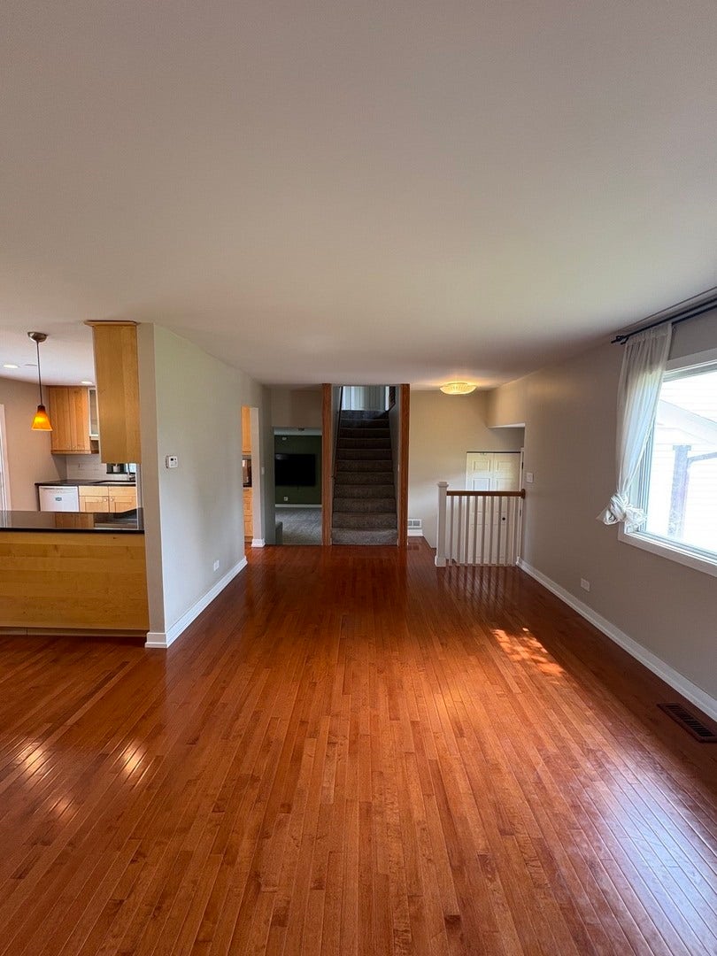 237 Aspen Drive, Bolingbrook, IL 60440 237 Aspen Drive, Bolingbrook, IL 60440
