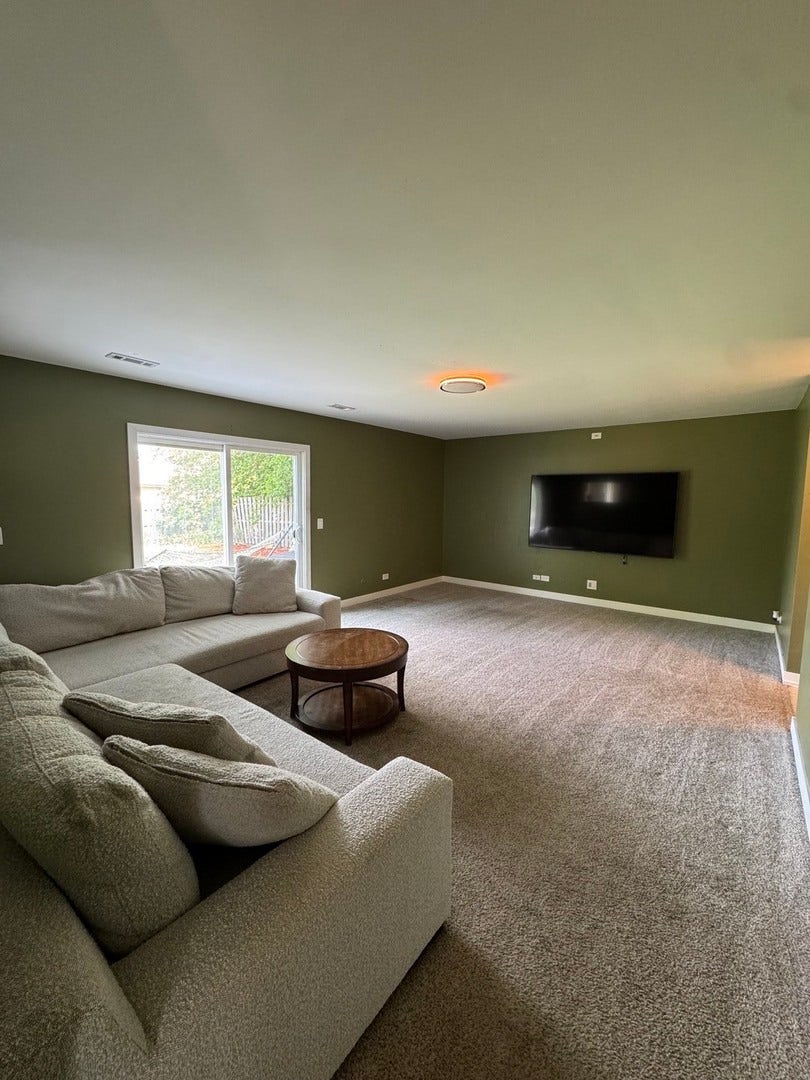 237 Aspen Drive, Bolingbrook, IL 60440 237 Aspen Drive, Bolingbrook, IL 60440