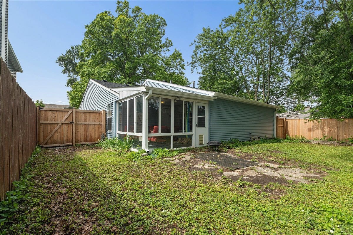 1078 Towner Drive, Bolingbrook, IL 60440 1078 Towner Drive, Bolingbrook, IL 60440