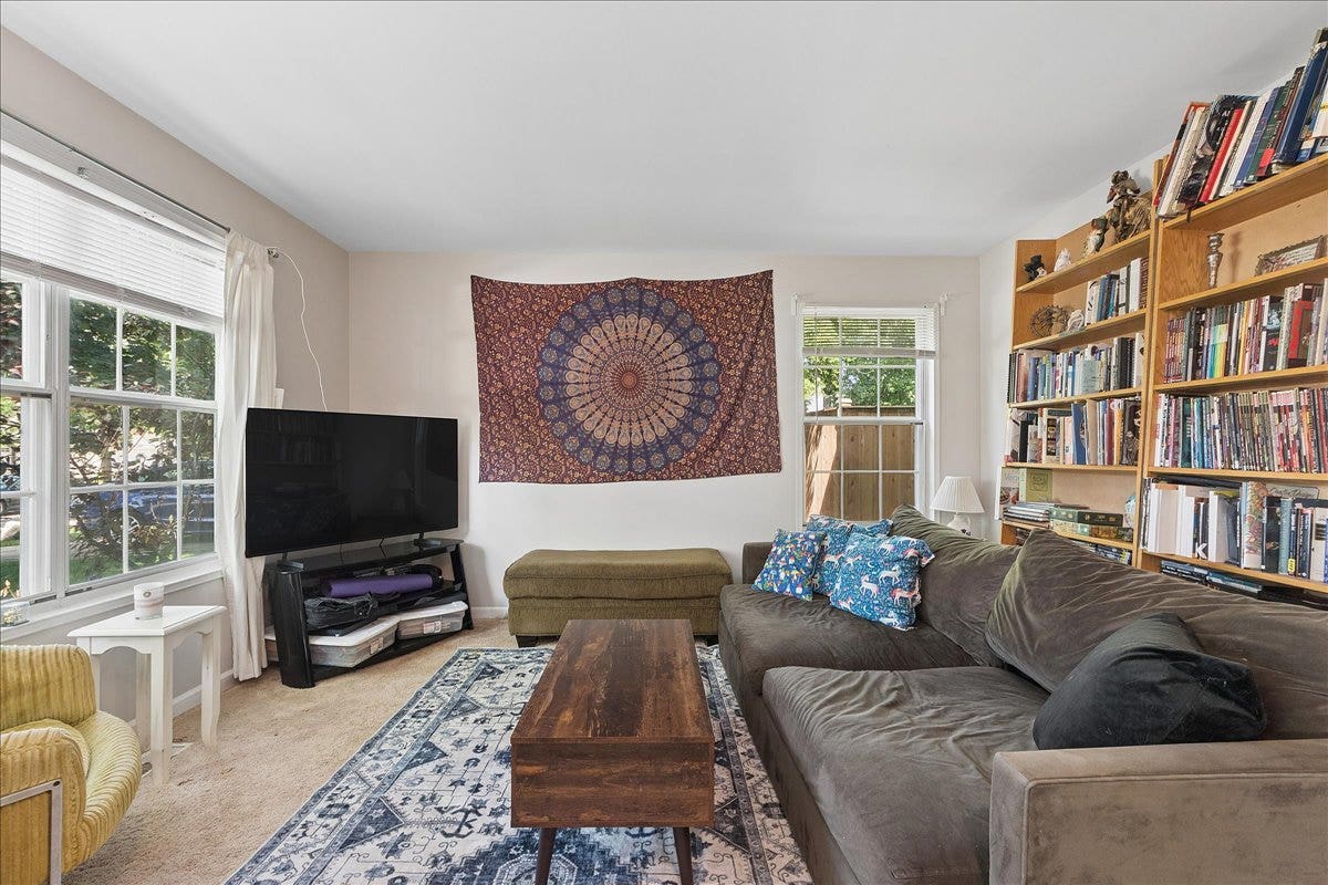 1078 Towner Drive, Bolingbrook, IL 60440 1078 Towner Drive, Bolingbrook, IL 60440