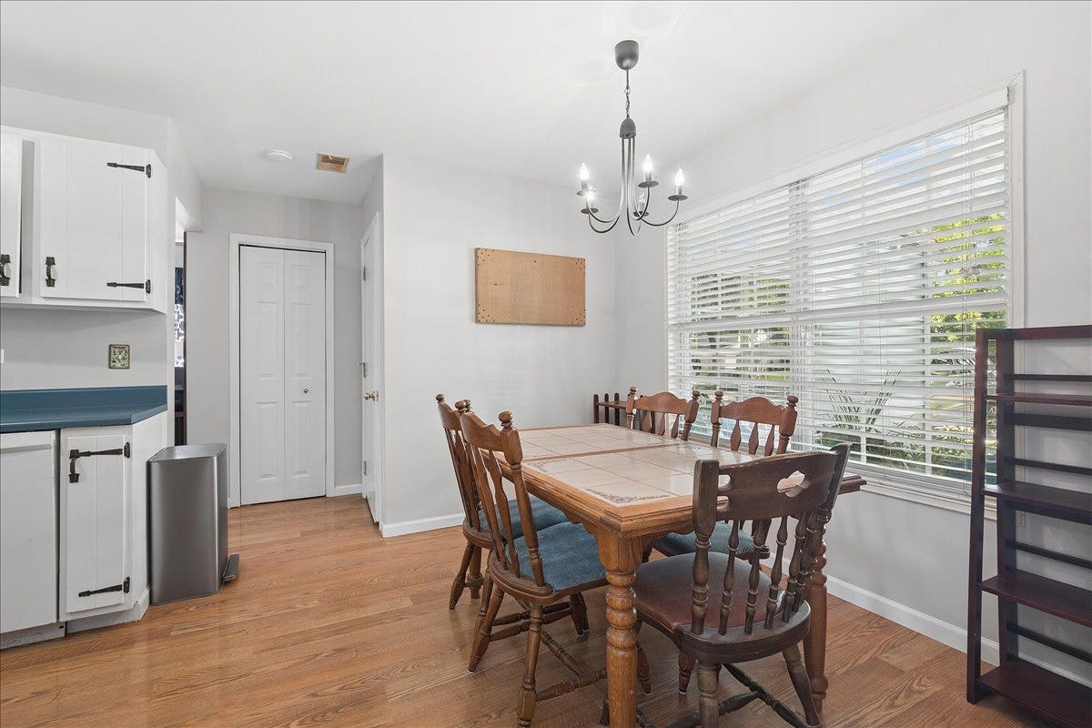 1078 Towner Drive, Bolingbrook, IL 60440 1078 Towner Drive, Bolingbrook, IL 60440