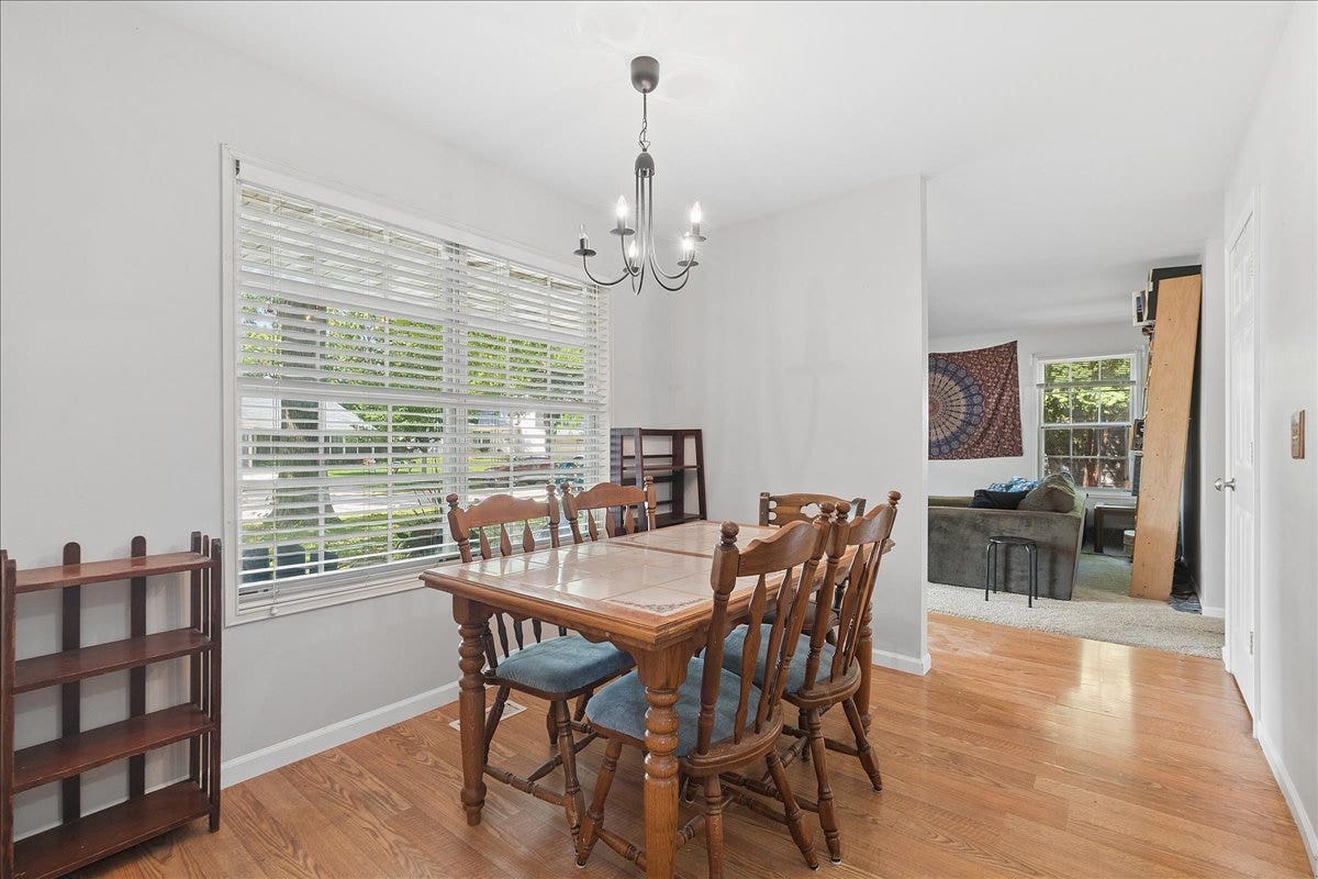 1078 Towner Drive, Bolingbrook, IL 60440 1078 Towner Drive, Bolingbrook, IL 60440