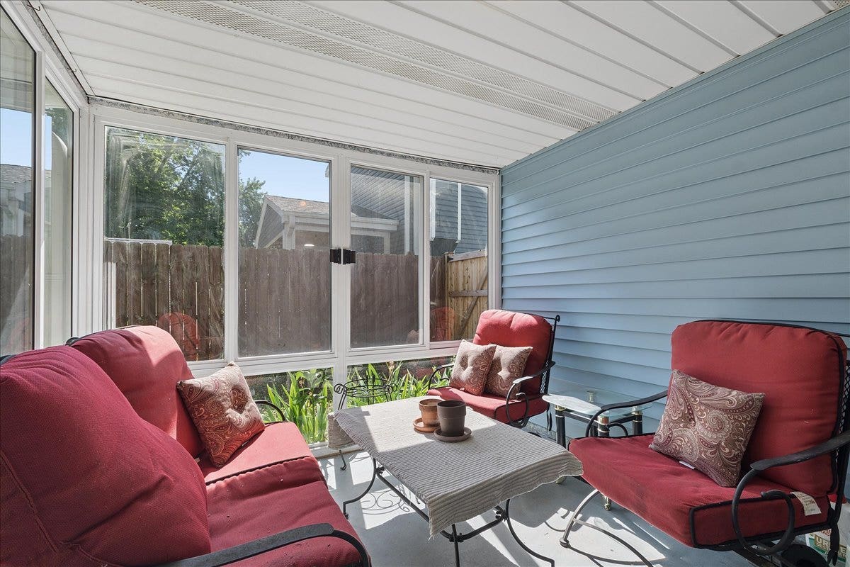 1078 Towner Drive, Bolingbrook, IL 60440 1078 Towner Drive, Bolingbrook, IL 60440