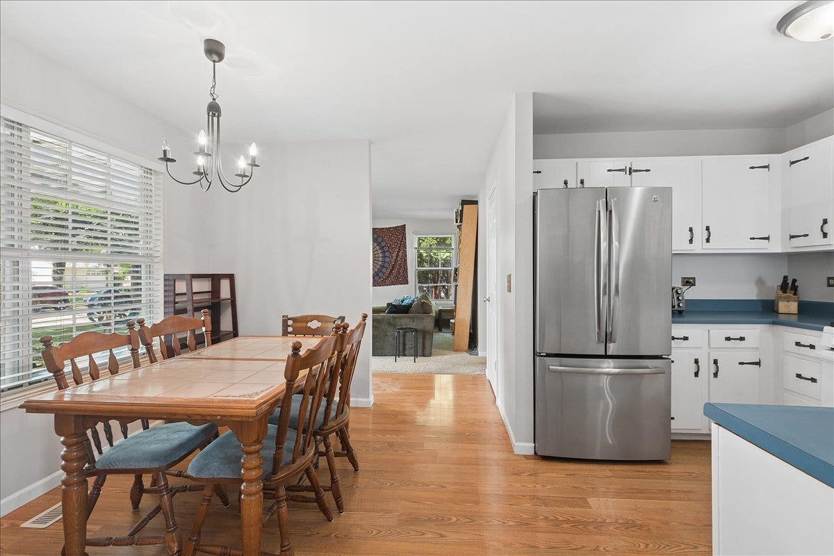 1078 Towner Drive, Bolingbrook, IL 60440 1078 Towner Drive, Bolingbrook, IL 60440