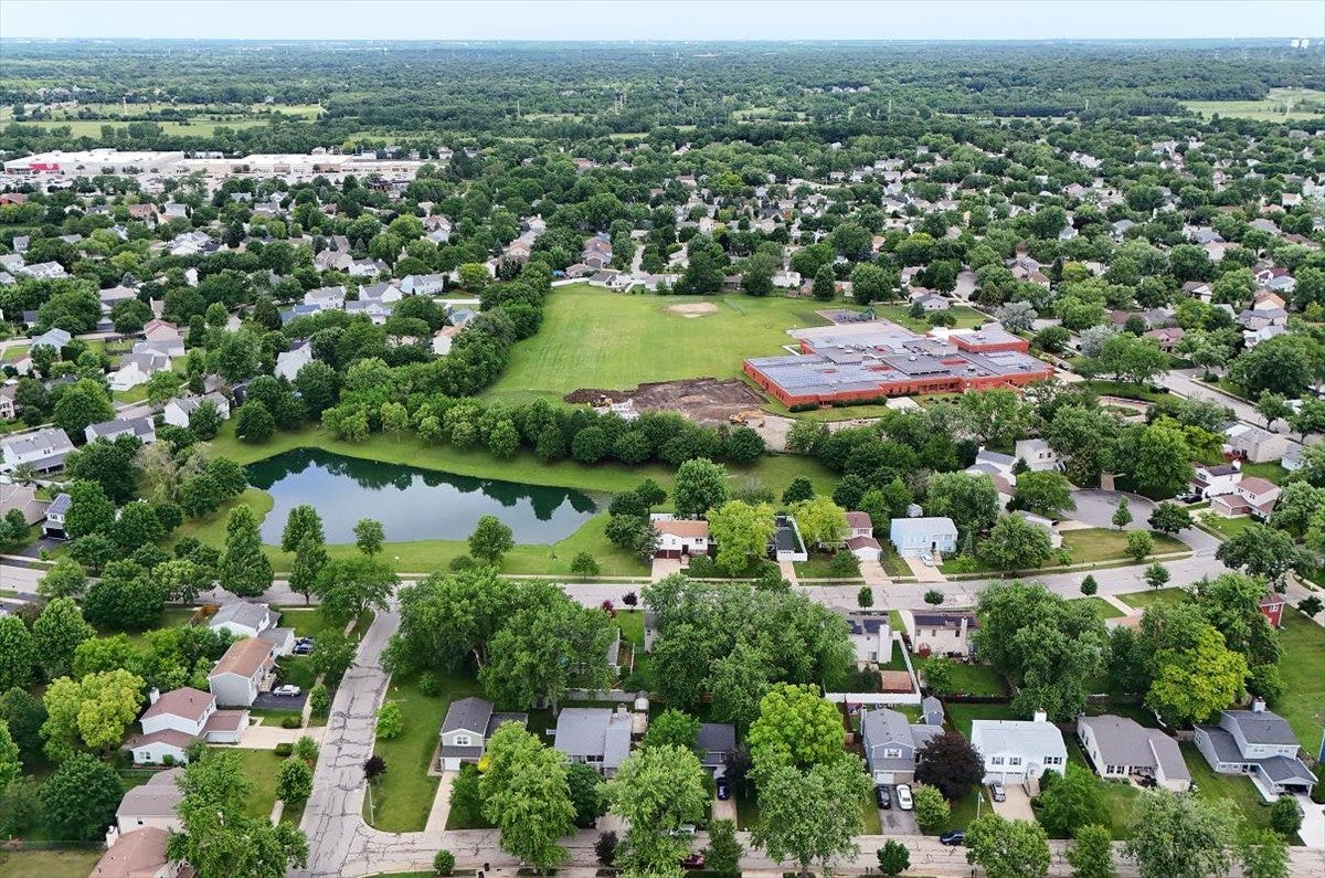 1078 Towner Drive, Bolingbrook, IL 60440 1078 Towner Drive, Bolingbrook, IL 60440