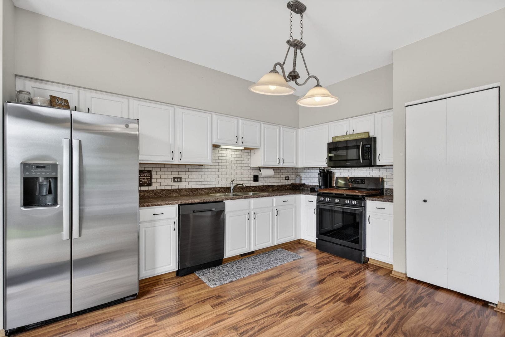 1432 Red Top Lane, Minooka, IL 60447 1432 Red Top Lane, Minooka, IL 60447