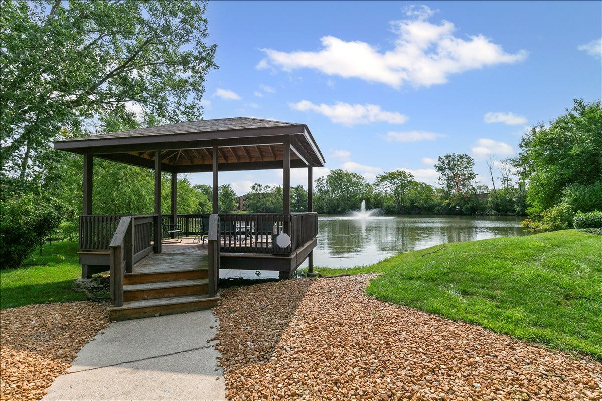 7509 W 175 Street, #232, Tinley Park, IL 60477 7509 W 175 Street, #232, Tinley Park, IL 60477