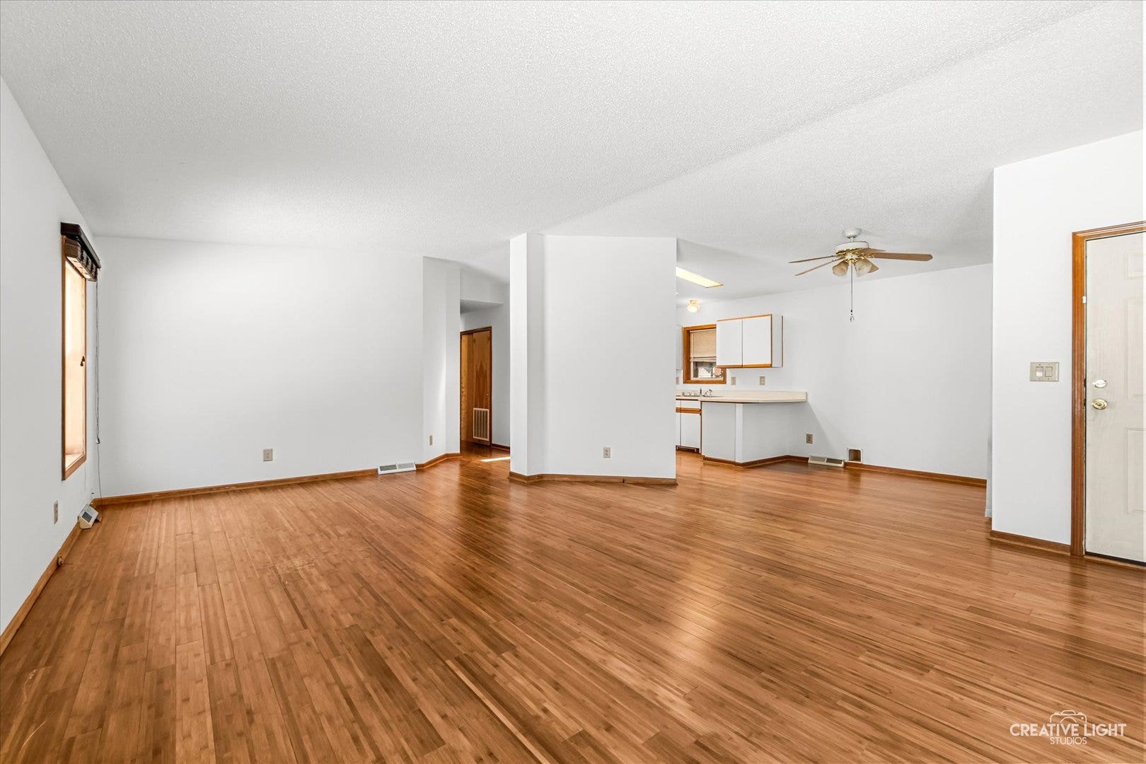 70 MELBROOKE Road, Elgin, IL 60123 70 MELBROOKE Road, Elgin, IL 60123