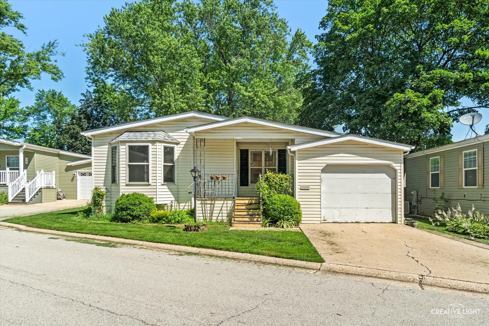 70 MELBROOKE Road, Elgin, IL 60123 70 MELBROOKE Road, Elgin, IL 60123