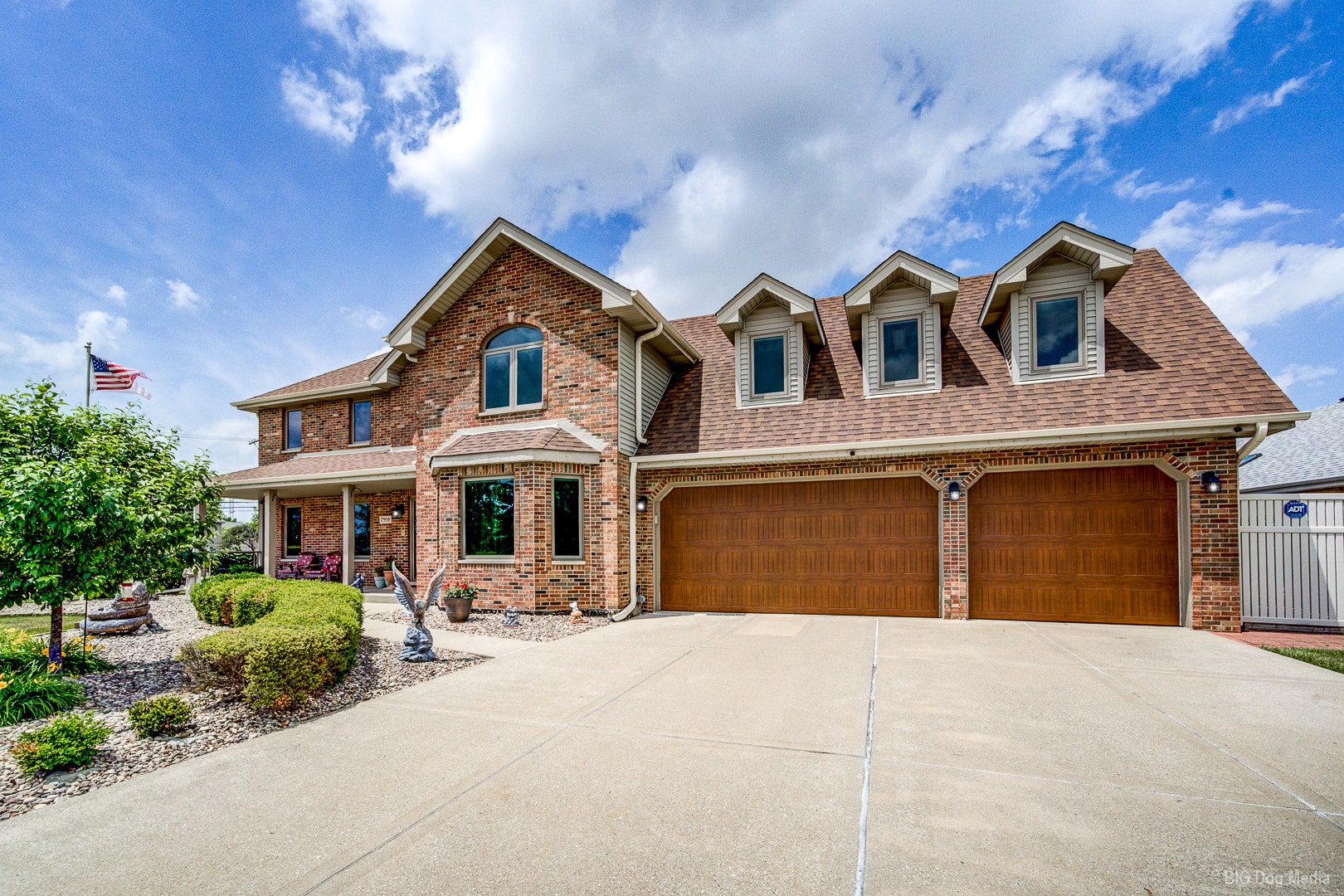 7998 Champlain Avenue, Tinley Park, IL 60477 7998 Champlain Avenue, Tinley Park, IL 60477