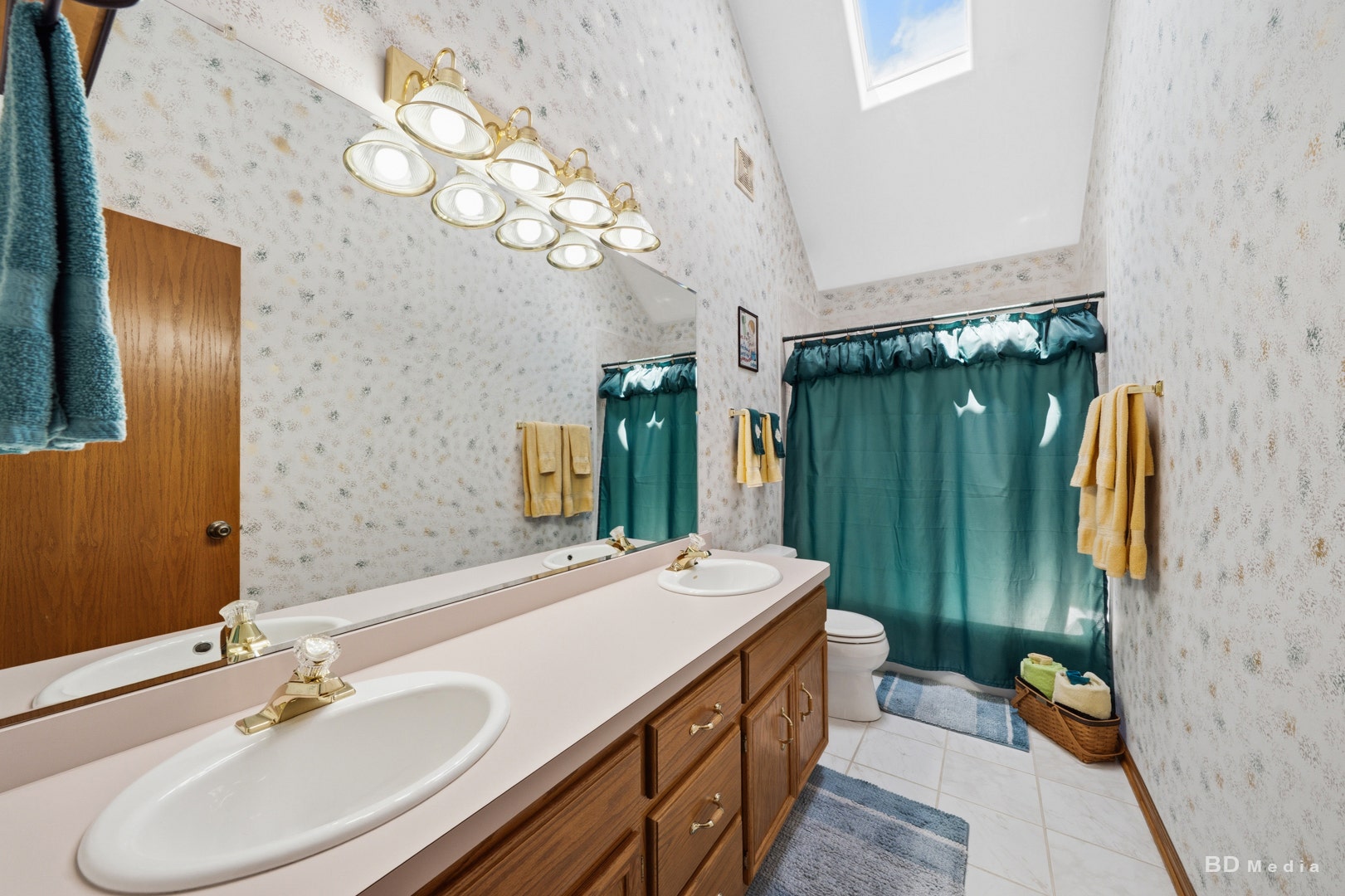 7998 Champlain Avenue, Tinley Park, IL 60477 7998 Champlain Avenue, Tinley Park, IL 60477