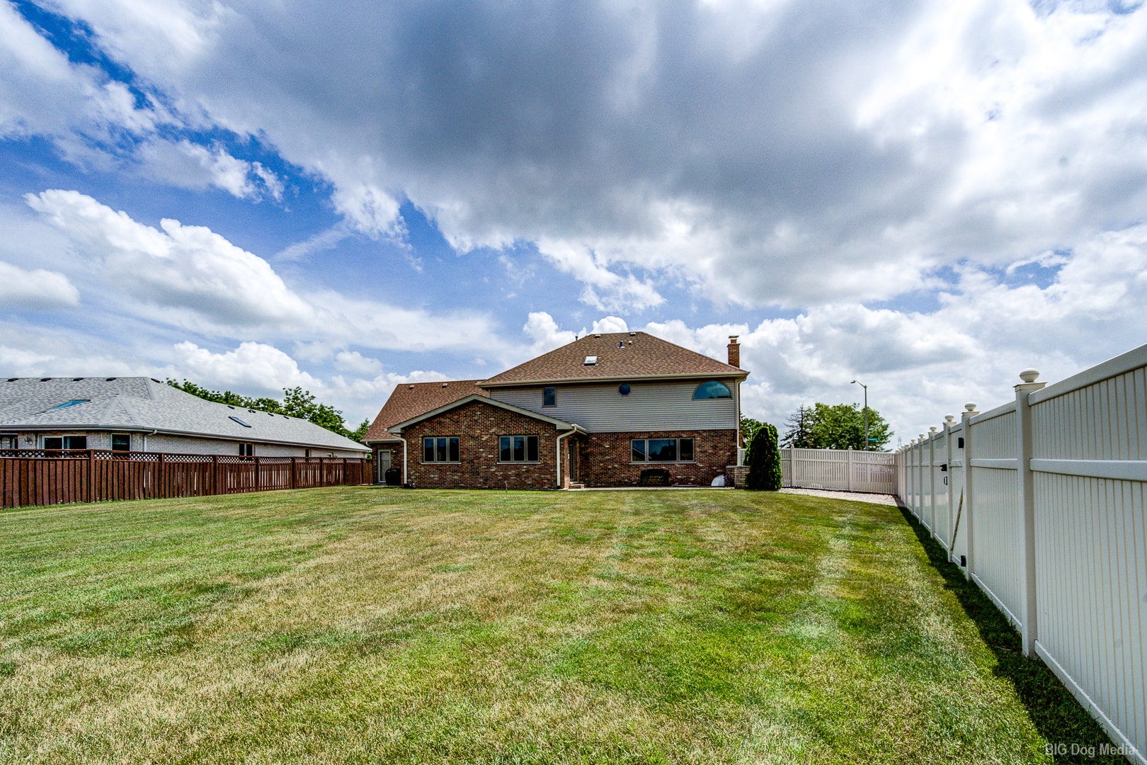 7998 Champlain Avenue, Tinley Park, IL 60477 7998 Champlain Avenue, Tinley Park, IL 60477