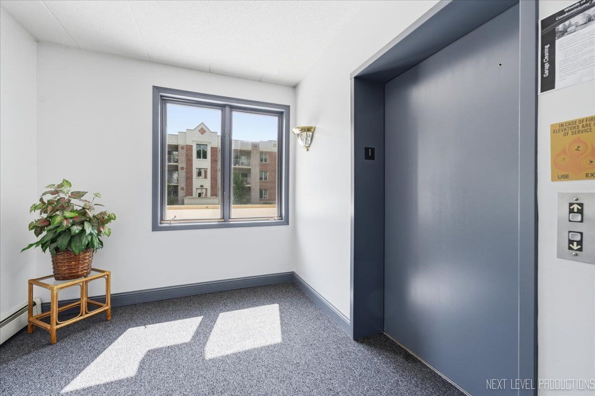 7841 W 157th Street, #104, Orland Park, IL 60462 Elevator!!!