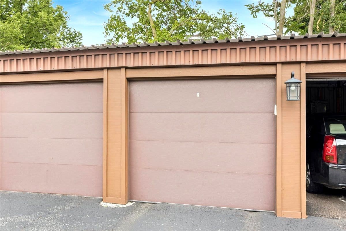 4944 Douglas Road, #204, Downers Grove, IL 60515