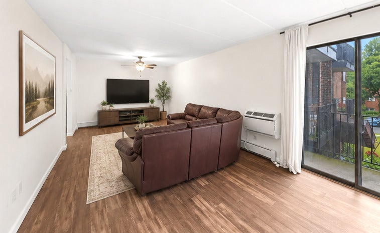 4944 Douglas Road, #204, Downers Grove, IL 60515