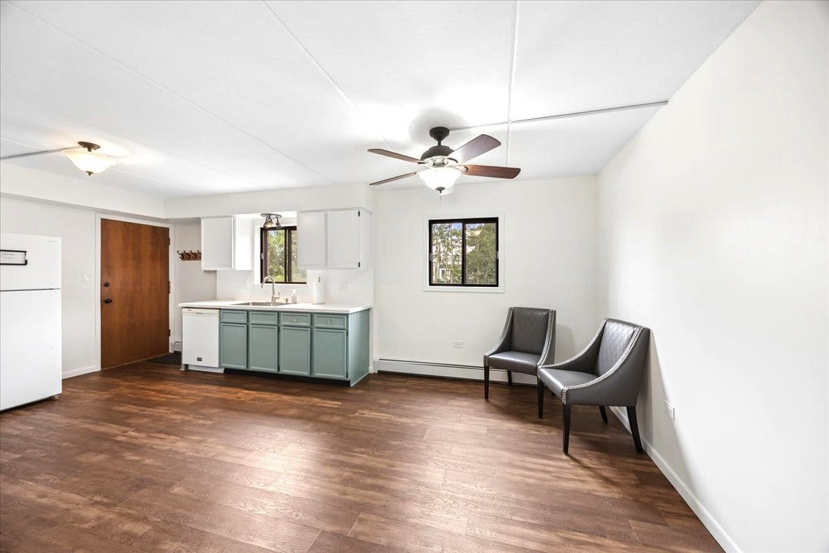 4944 Douglas Road, #204, Downers Grove, IL 60515