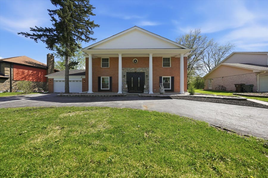 Property photo for 2932 POLLY Lane, Flossmoor, IL