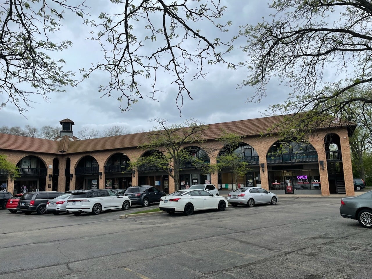75 MARKET Street, #5, Elgin, IL 60123 75 MARKET Street, #5, Elgin, IL 60123