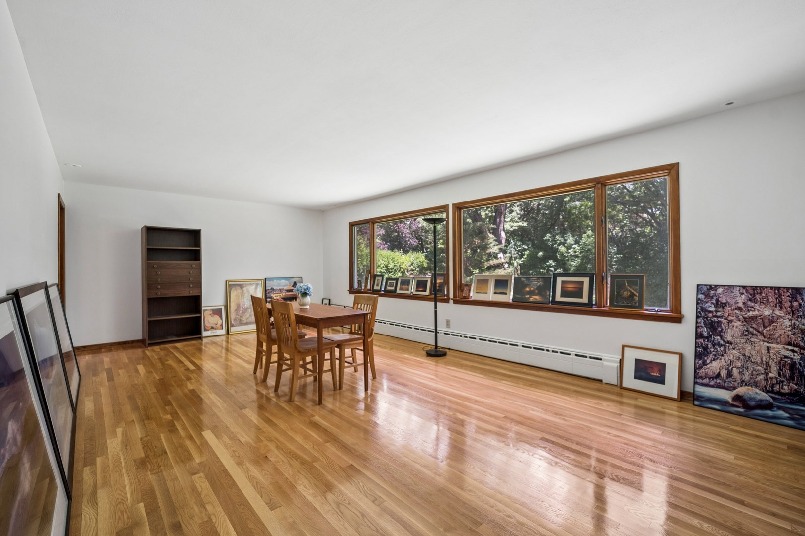 1225 Oakdale Drive, Elgin, IL 60123 1225 Oakdale Drive, Elgin, IL 60123