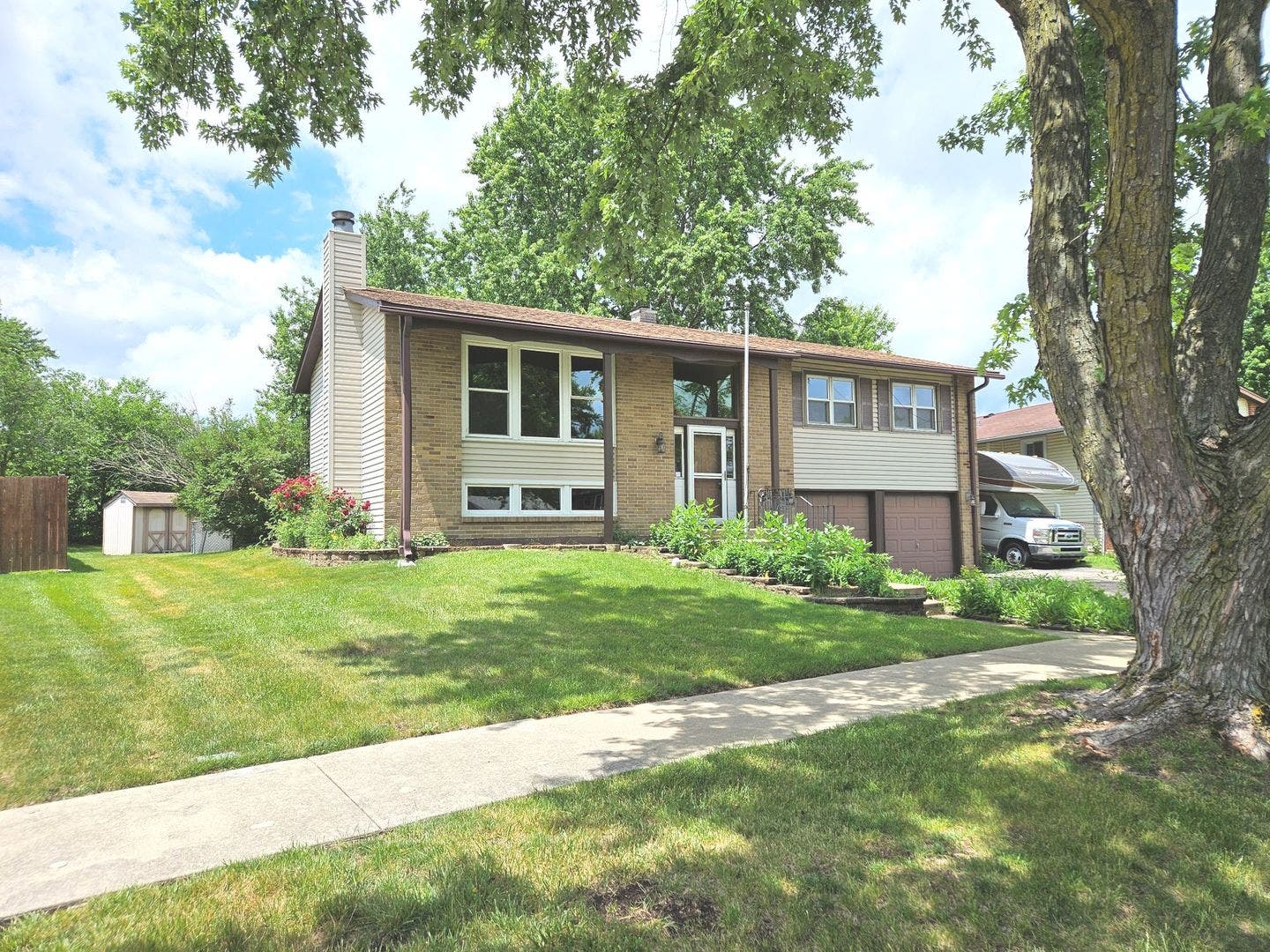 539 Hampshire Lane, Bolingbrook, IL 60440 539 Hampshire Lane, Bolingbrook, IL 60440