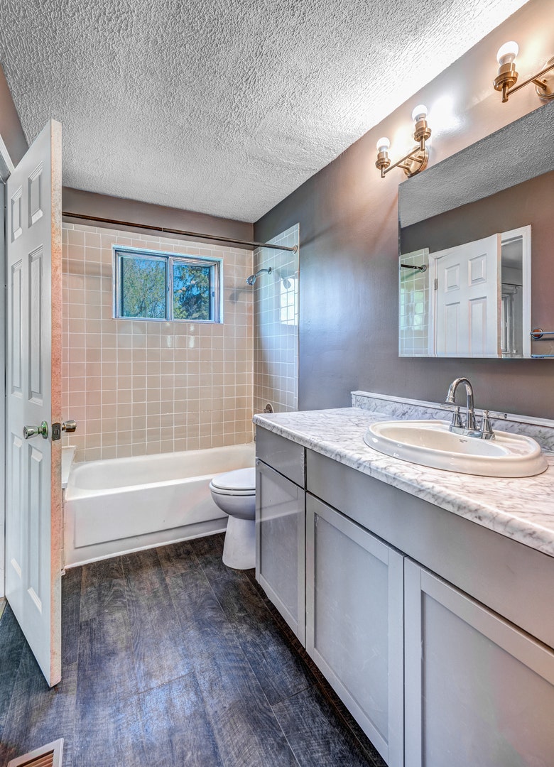 200 Hampdon Court, Bolingbrook, IL 60440 200 Hampdon Court, Bolingbrook, IL 60440