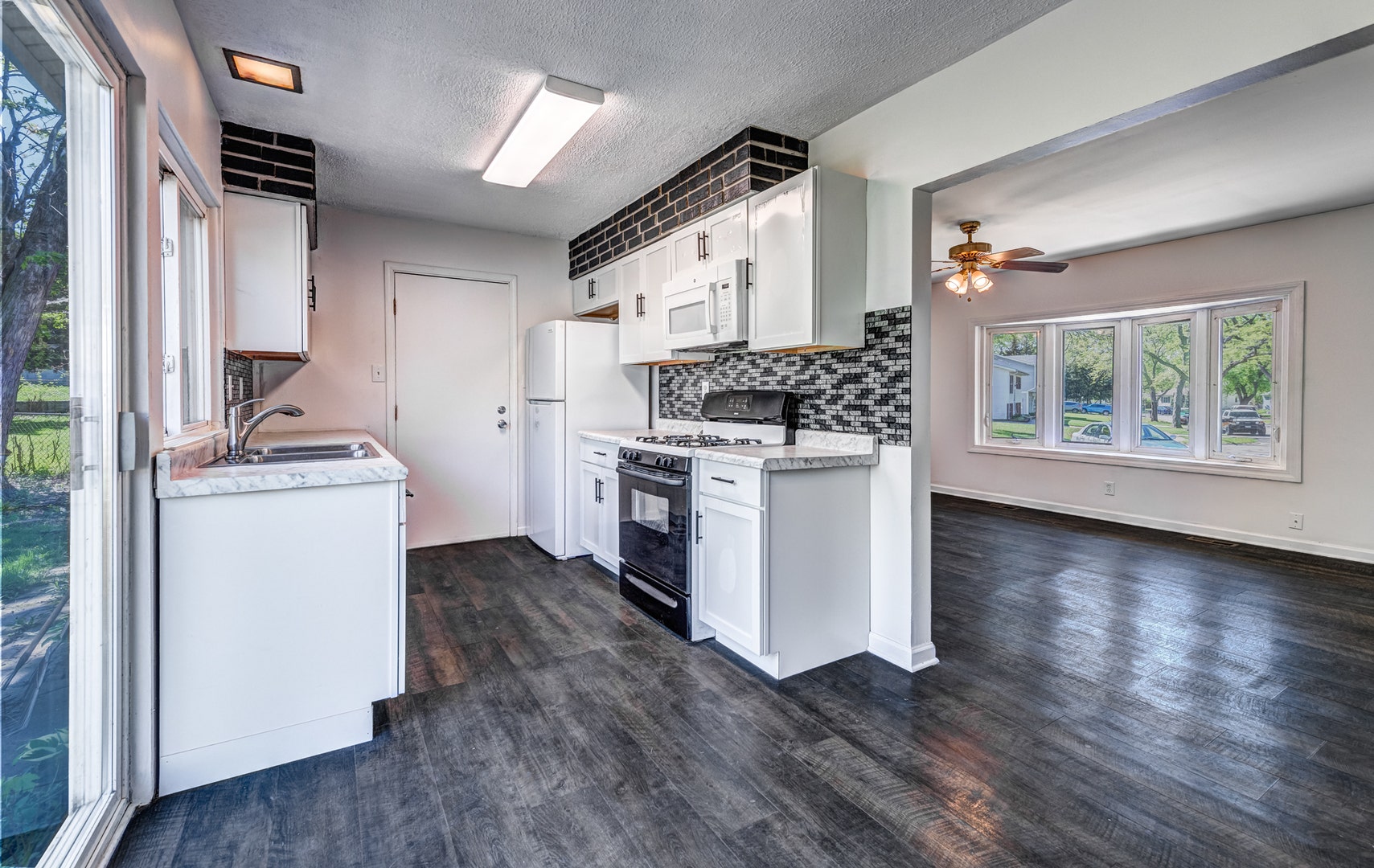 200 Hampdon Court, Bolingbrook, IL 60440 200 Hampdon Court, Bolingbrook, IL 60440