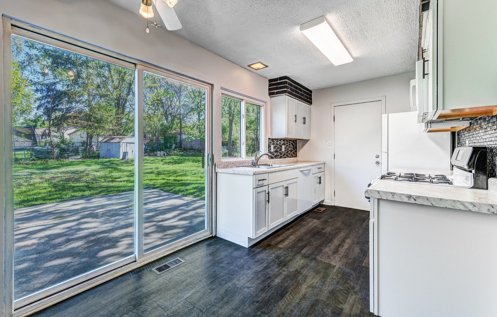 200 Hampdon Court, Bolingbrook, IL 60440 200 Hampdon Court, Bolingbrook, IL 60440