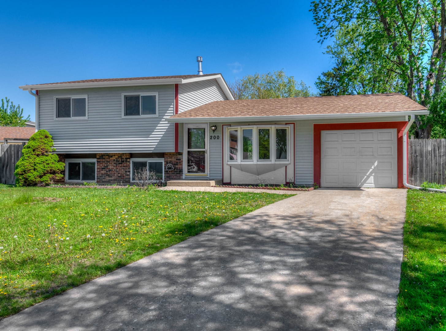 200 Hampdon Court, Bolingbrook, IL 60440 200 Hampdon Court, Bolingbrook, IL 60440