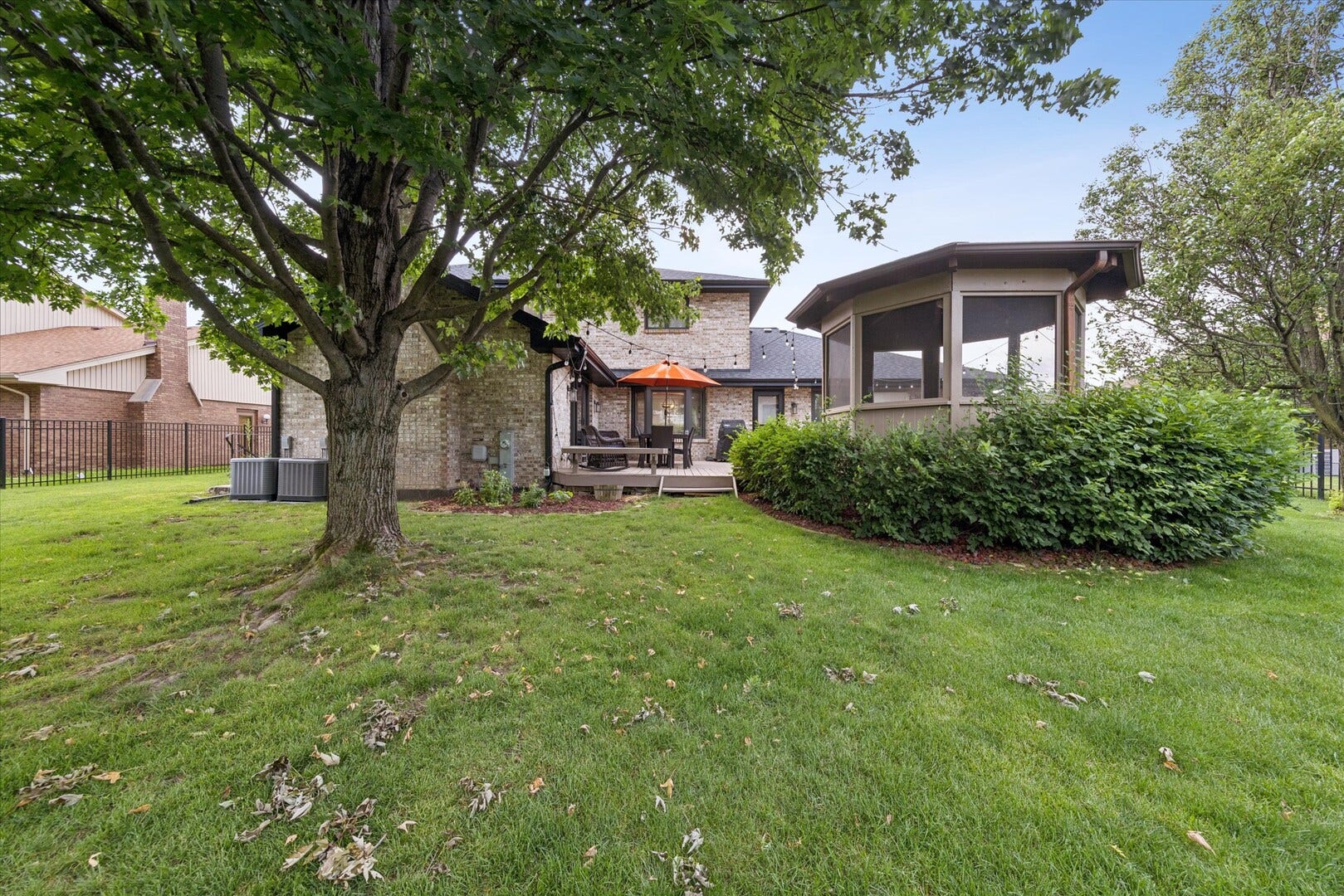 7830 Sioux Road, Orland Park, IL 60462 7830 Sioux Road, Orland Park, IL 60462