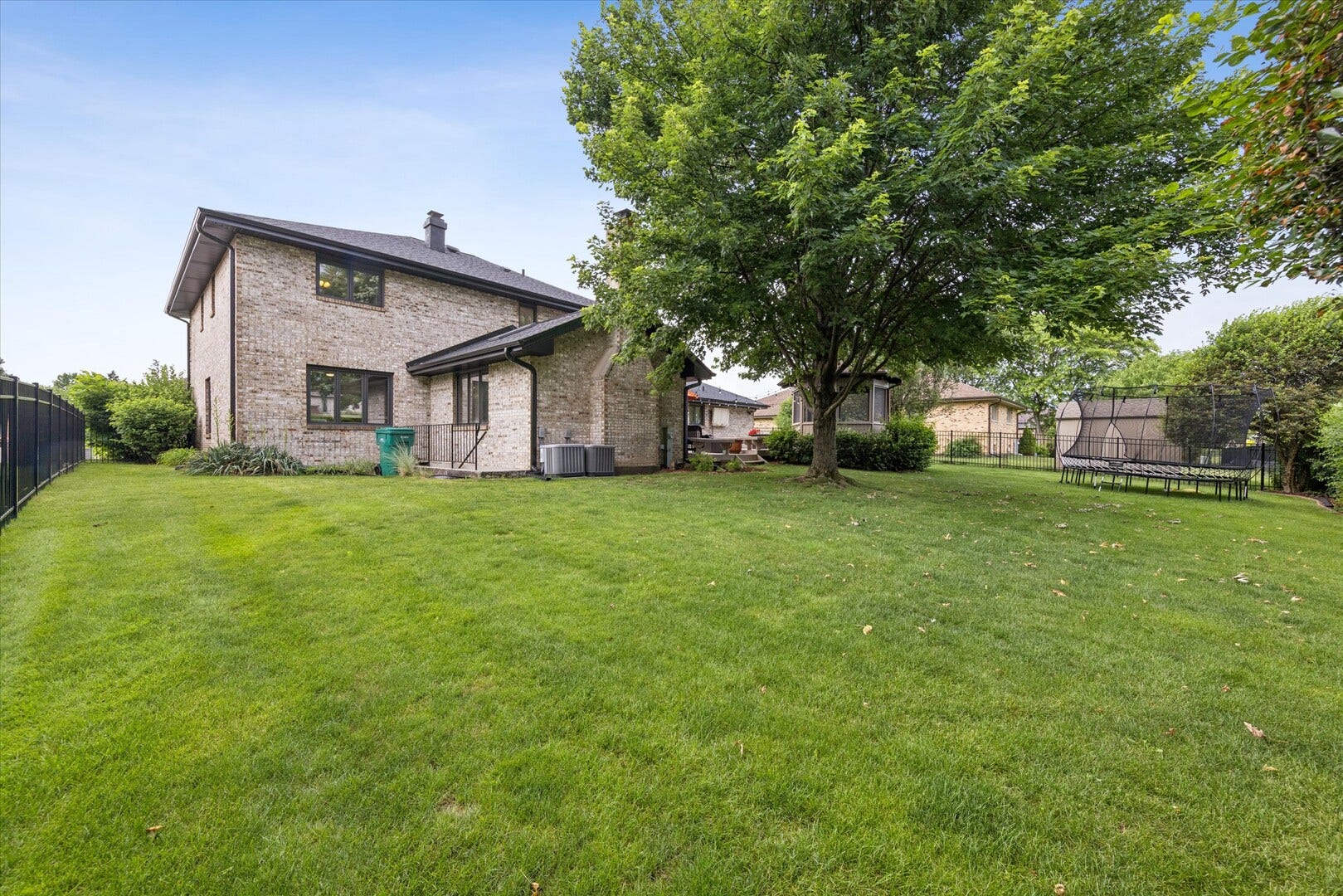7830 Sioux Road, Orland Park, IL 60462 7830 Sioux Road, Orland Park, IL 60462