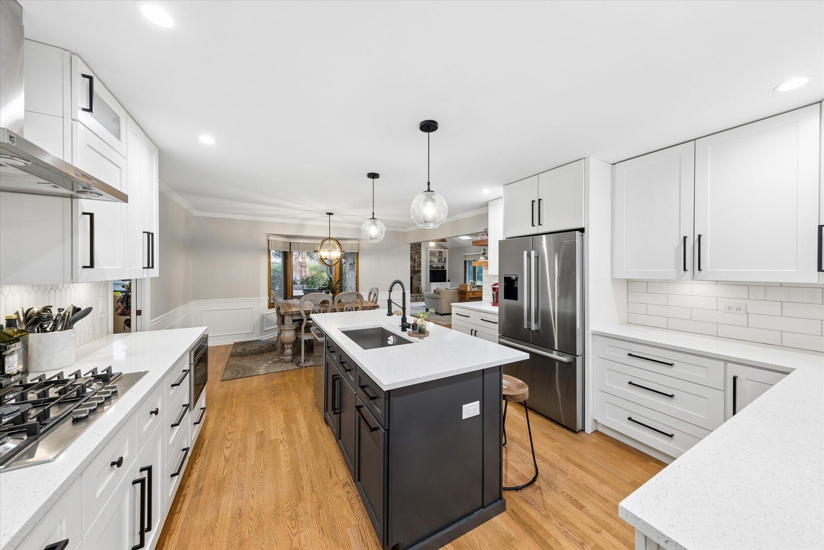 7830 Sioux Road, Orland Park, IL 60462 7830 Sioux Road, Orland Park, IL 60462