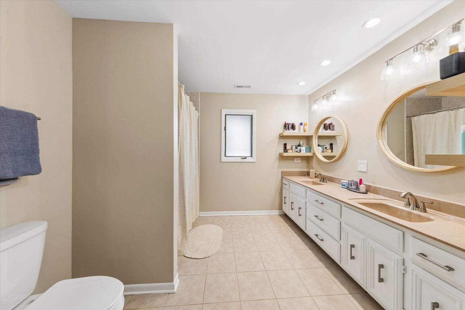 7830 Sioux Road, Orland Park, IL 60462 7830 Sioux Road, Orland Park, IL 60462
