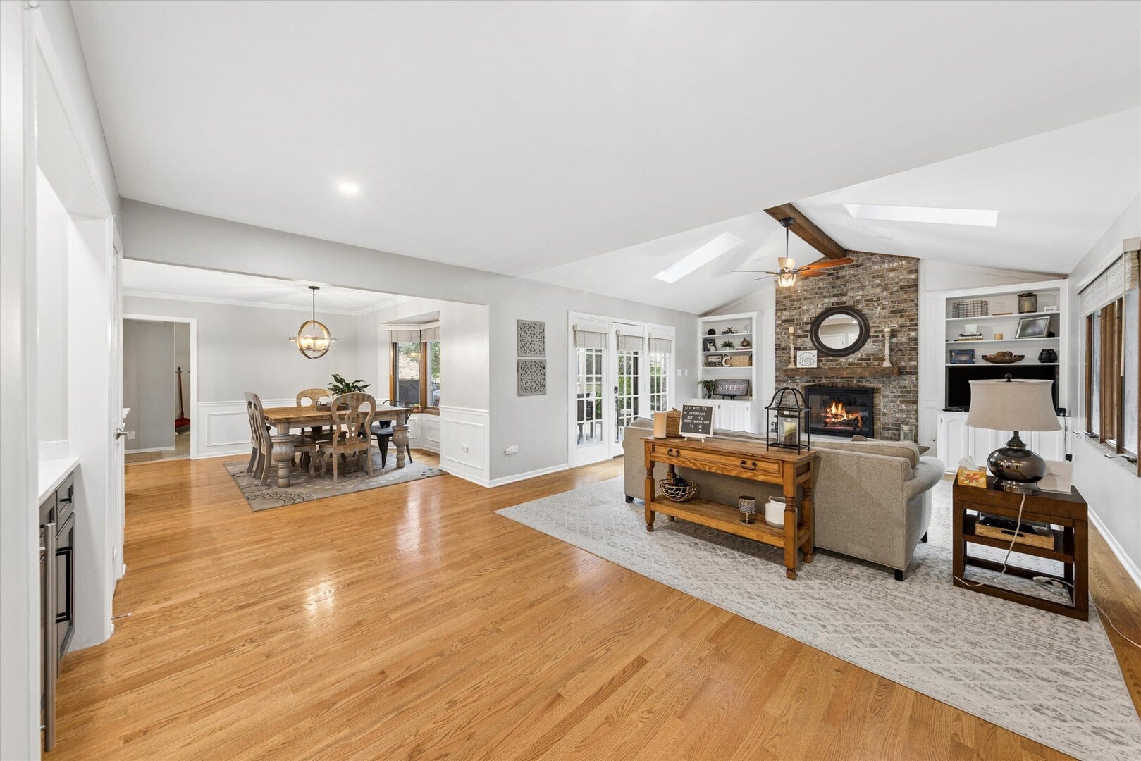 7830 Sioux Road, Orland Park, IL 60462 7830 Sioux Road, Orland Park, IL 60462