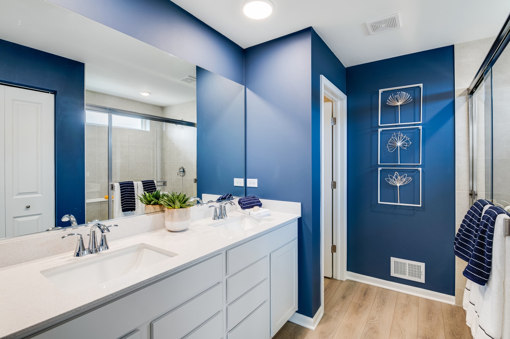 567 Arye Drive, Elgin, IL 60124 567 Arye Drive, Elgin, IL 60124