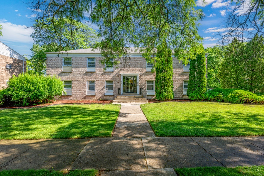 Property photo for 4042 Charleston Road, Matteson, IL