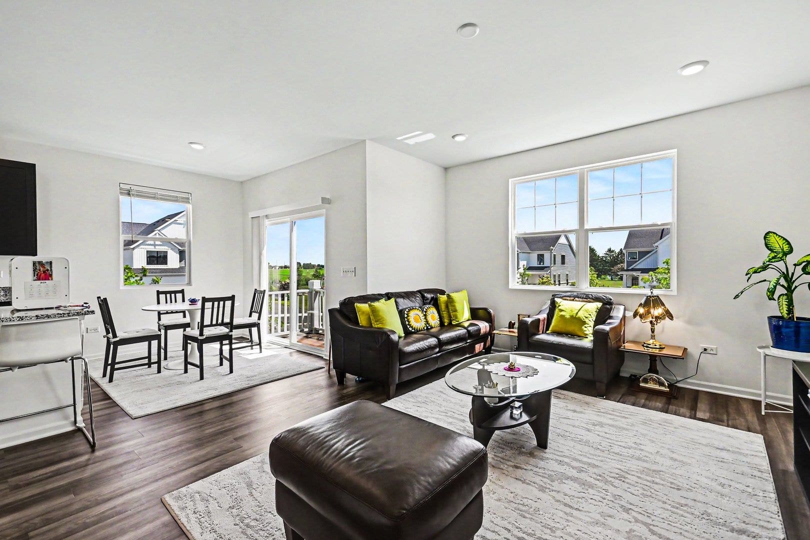 4271 Chelsea Manor Circle, Aurora, IL 60504 4271 Chelsea Manor Circle, Aurora, IL 60504