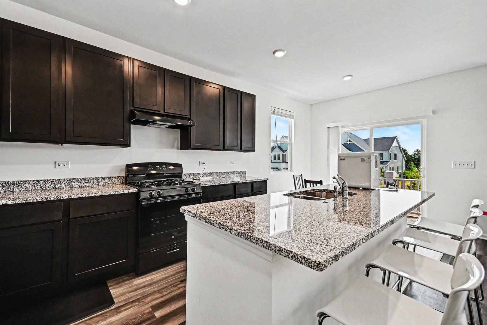 4271 Chelsea Manor Circle, Aurora, IL 60504 4271 Chelsea Manor Circle, Aurora, IL 60504