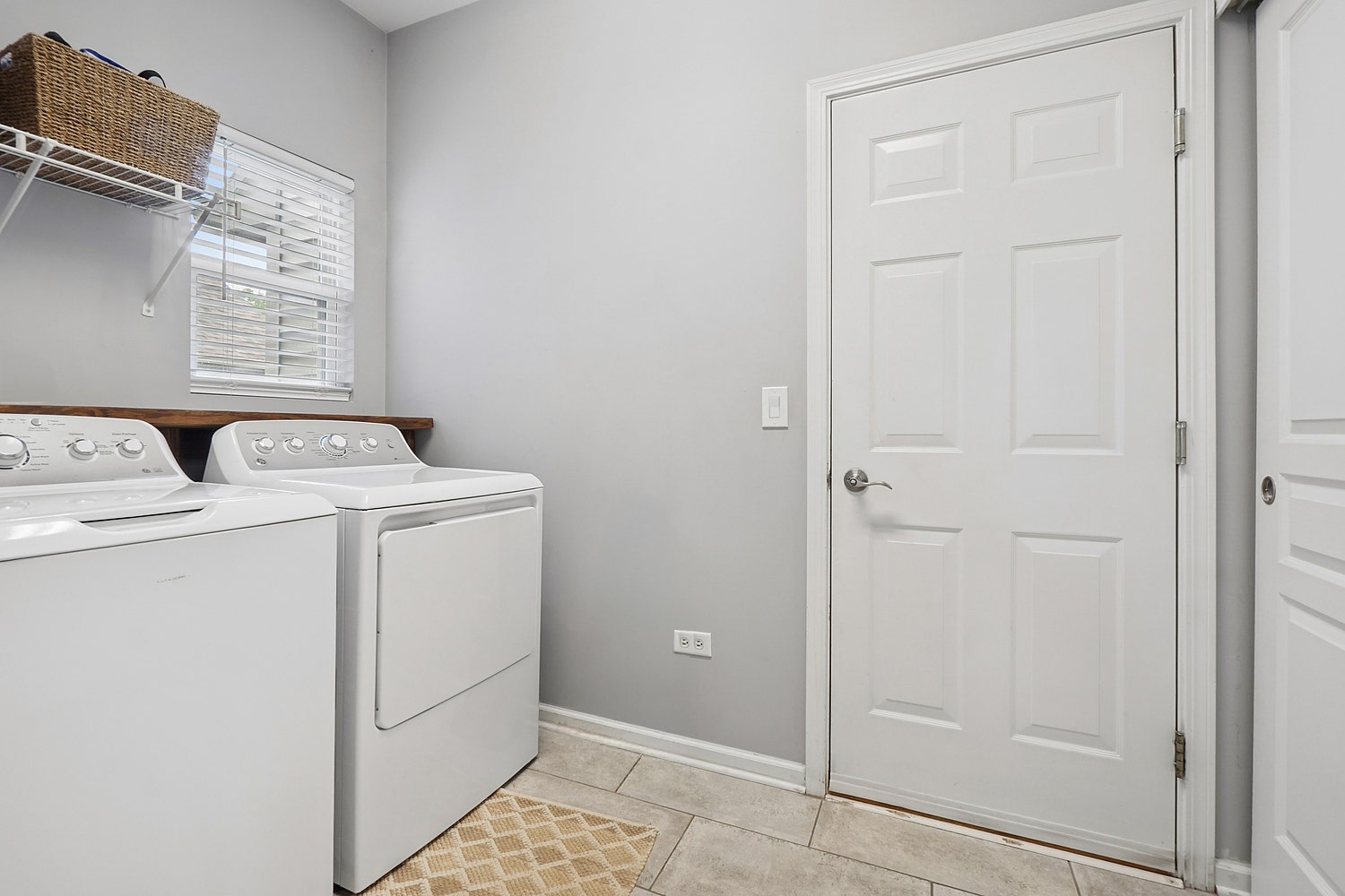 151 Holly Street, Bolingbrook, IL 60490 151 Holly Street, Bolingbrook, IL 60490