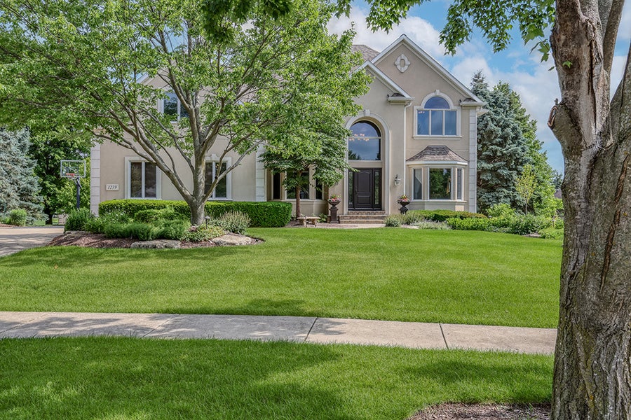 Property photo for 1259 Abbey Oaks Drive, Lemont, IL