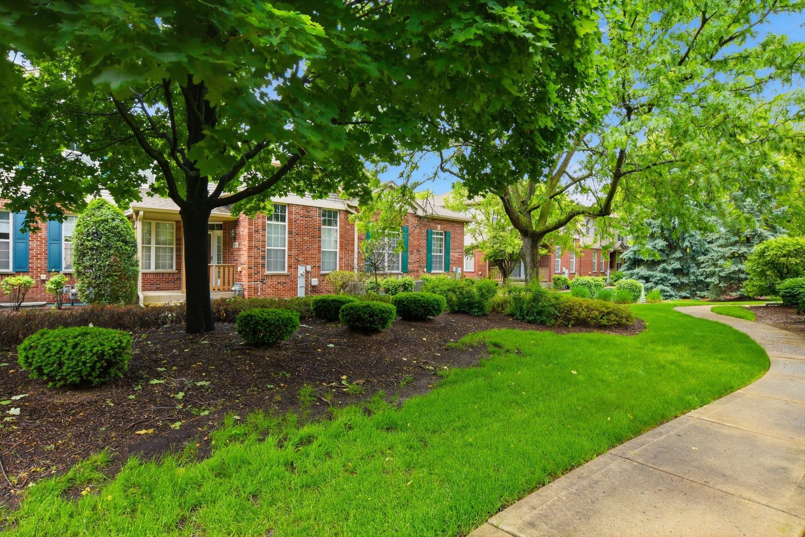 6727 Pine Lake Drive, #6727, Tinley Park, IL 60477 6727 Pine Lake Drive, #6727, Tinley Park, IL 60477