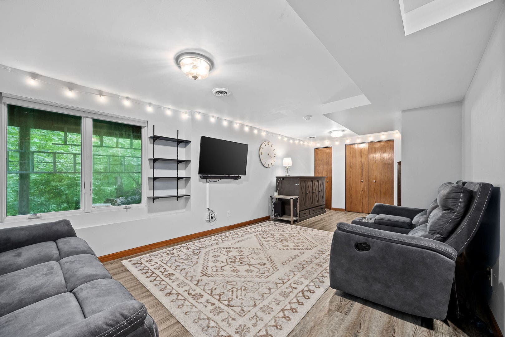 110 Sibley Drive, Minooka, IL 60447 110 Sibley Drive, Minooka, IL 60447