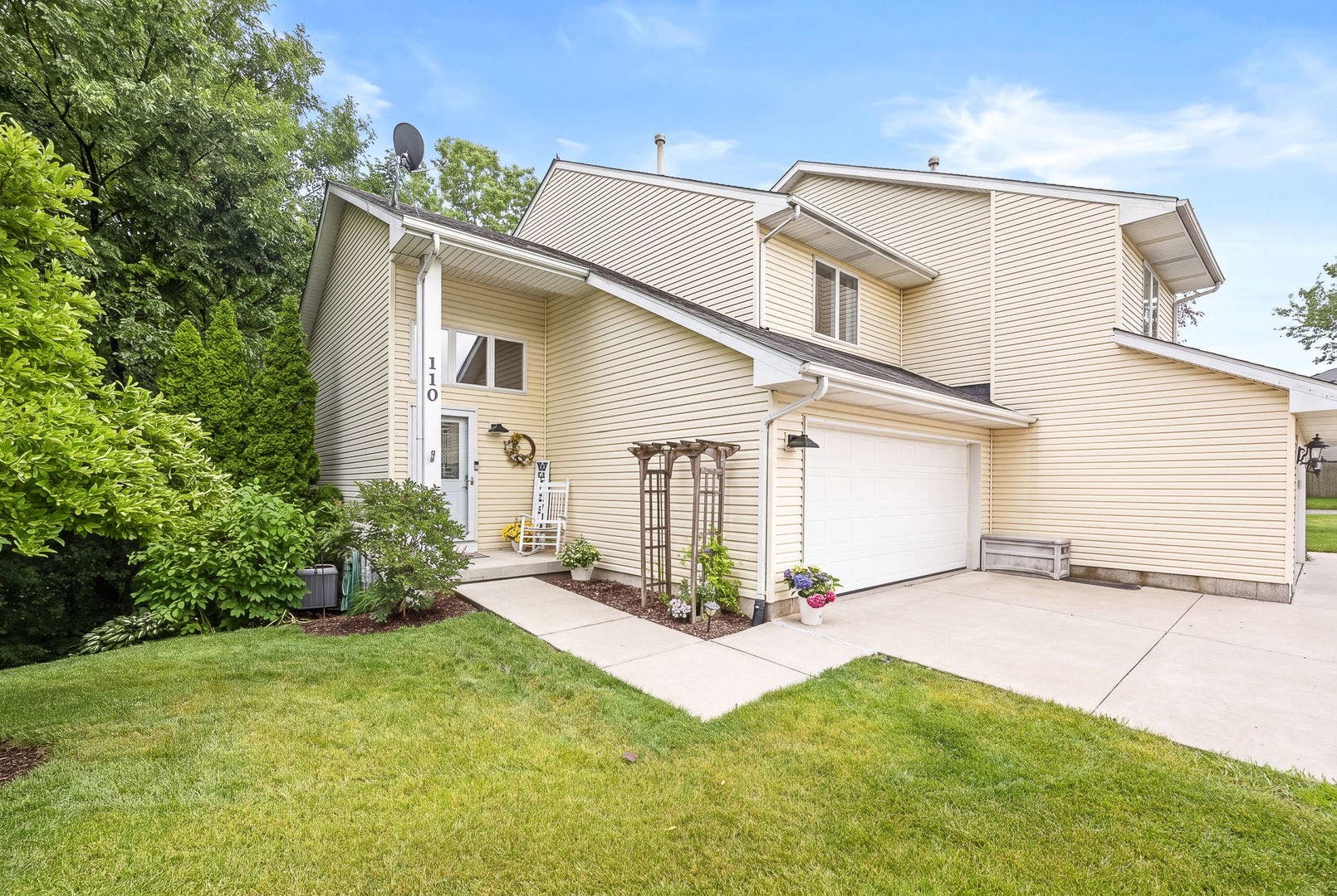 110 Sibley Drive, Minooka, IL 60447 110 Sibley Drive, Minooka, IL 60447