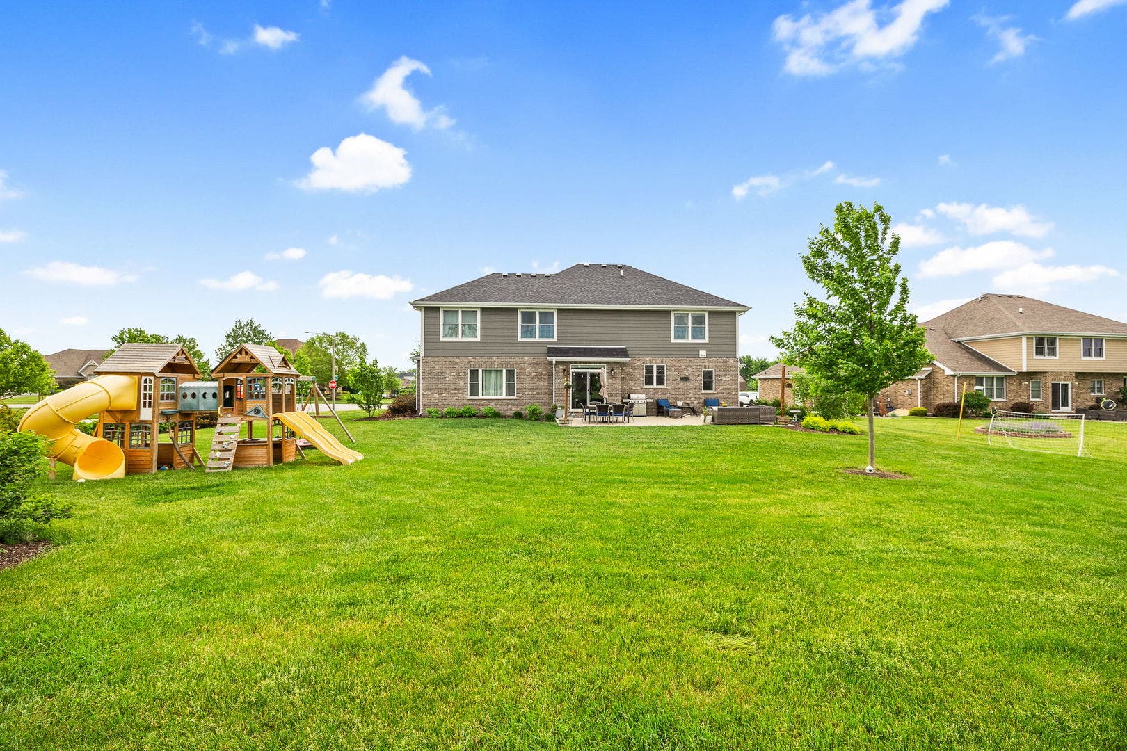 24234 S Sunset Lakes Drive, Manhattan, IL 60442