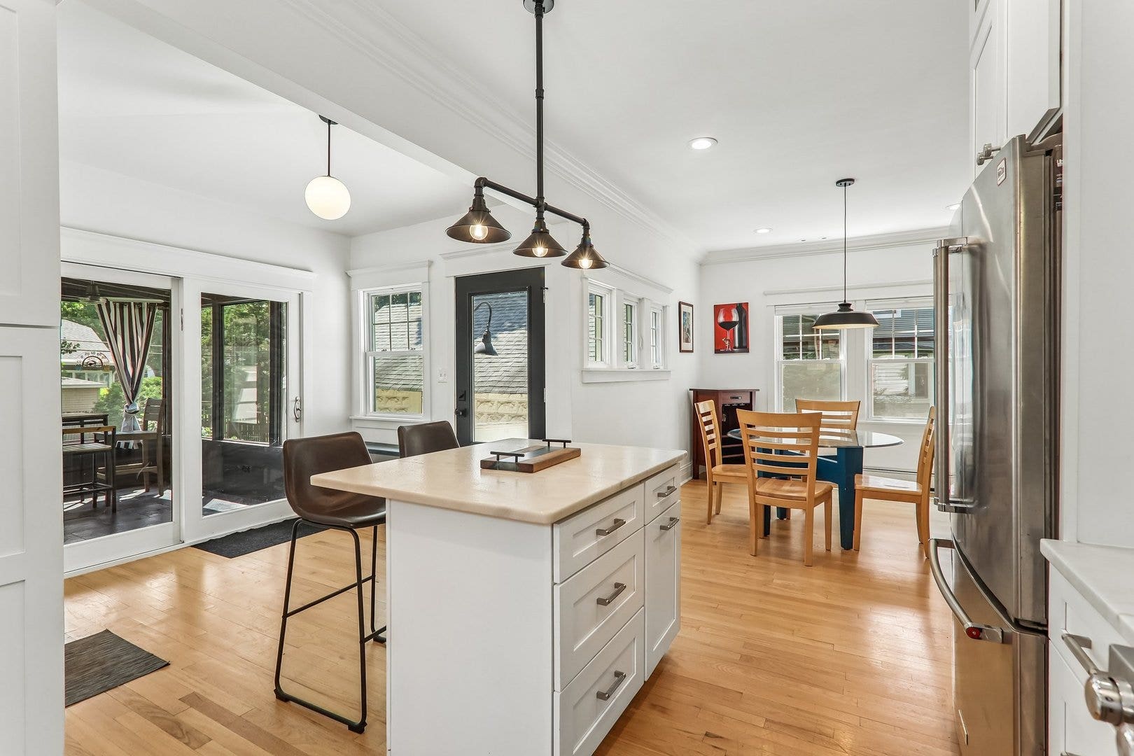 4917 Highland Avenue, Downers Grove, IL 60515 4917 Highland Avenue, Downers Grove, IL 60515